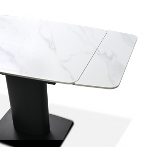 UNO EXTENDABLE DINING TABLE