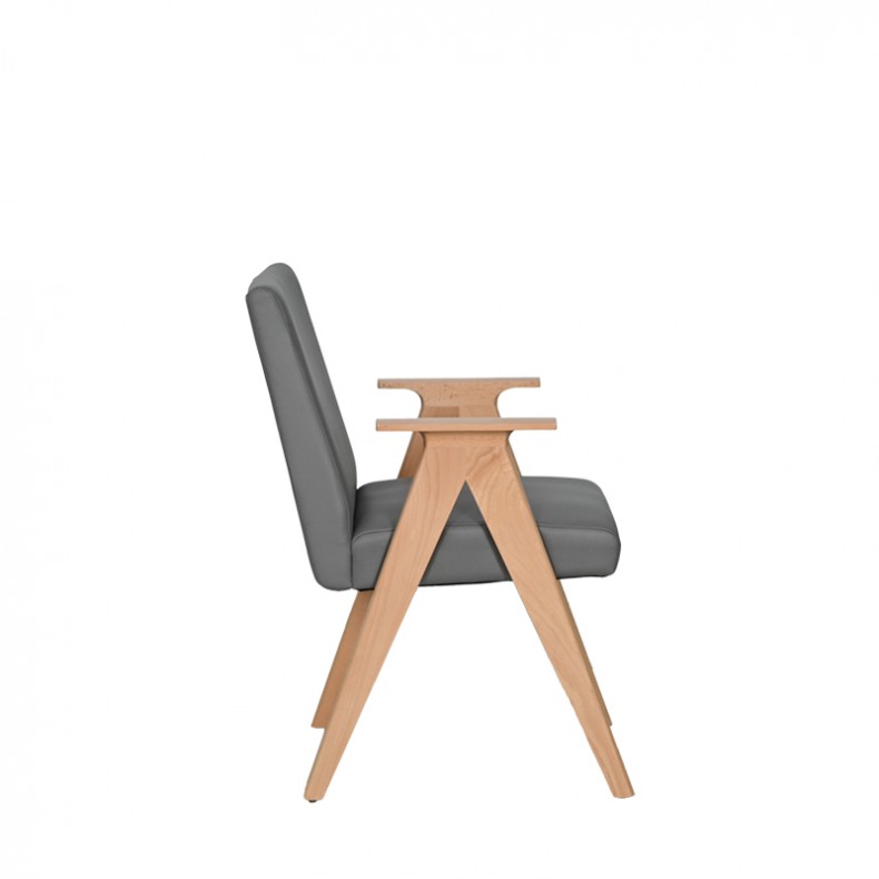 POLLY ARMCHAIR